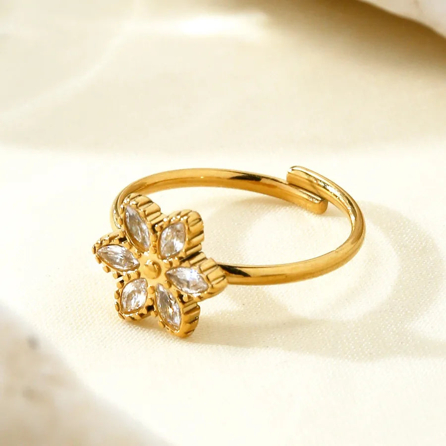 Elegant Floral Zircon Ring in 18K Gold Plated Steel