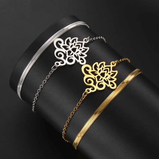 Retro Lotus Pendant Gold-Plated Bracelet