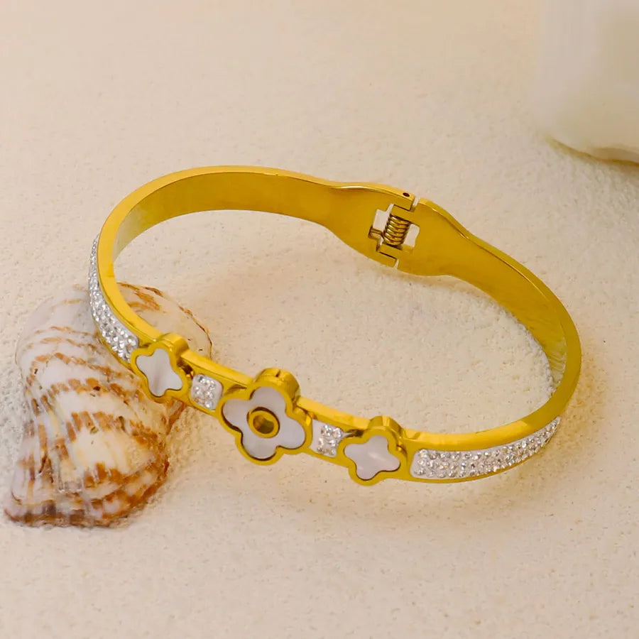 18K Gold Plated Zircon Hollow Stainless Steel Bracelet Average Size Gold Style 22