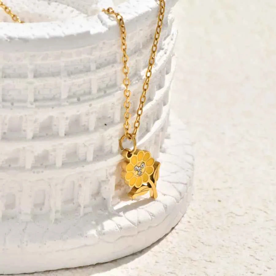 Gold-Plated Heart & Flower Pendant Necklace