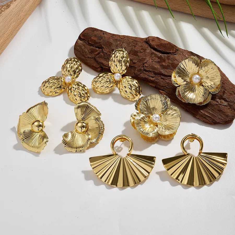 Geometric Petal Fan Earrings with Imitation Pearl