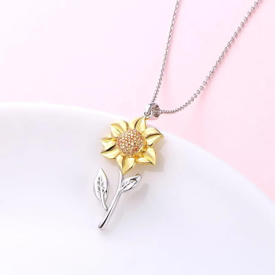 Vintage Sunflower Sterling Silver Necklace