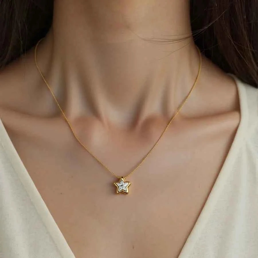 Five-Leaf Zircon Flower Pendant Necklace