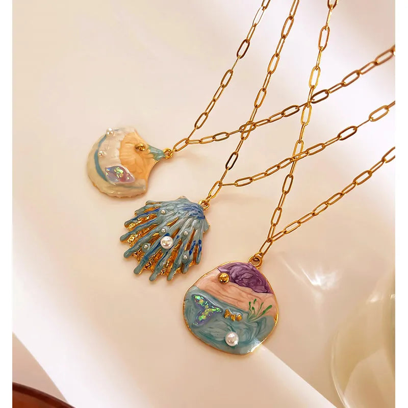 Ocean Shell Pendant Necklace – 18K Gold Plated