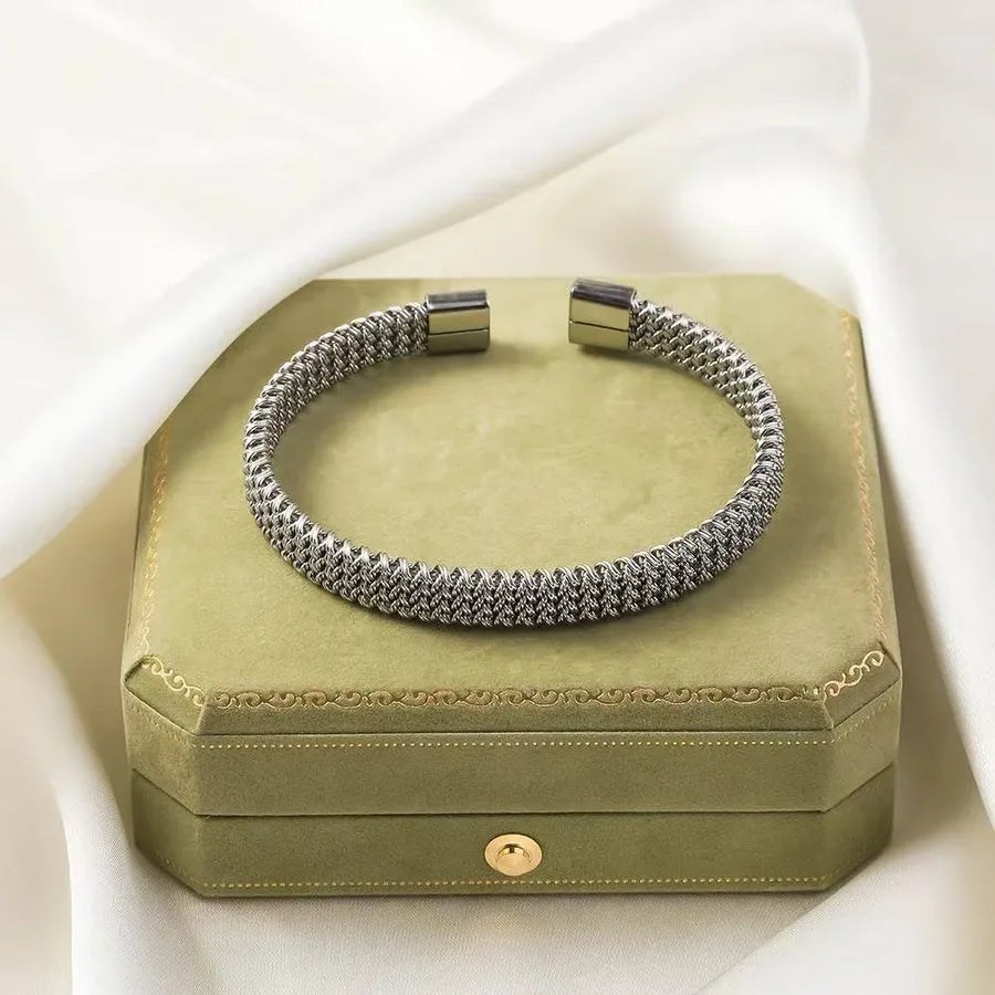 18K Gold Plated Twisted Stainless Steel Bracelet Average Size Silver 2