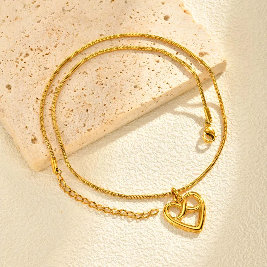 18K Gold Heart Infinity Pendant Necklace