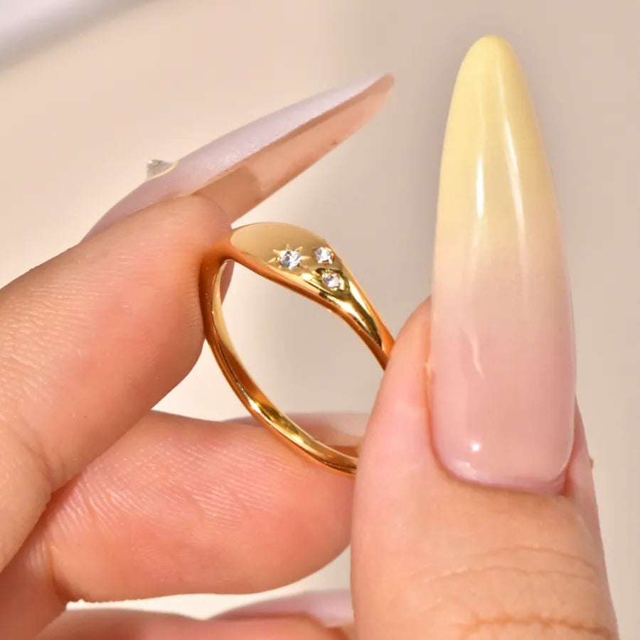 18K Gold Sun Pattern Zircon Ring