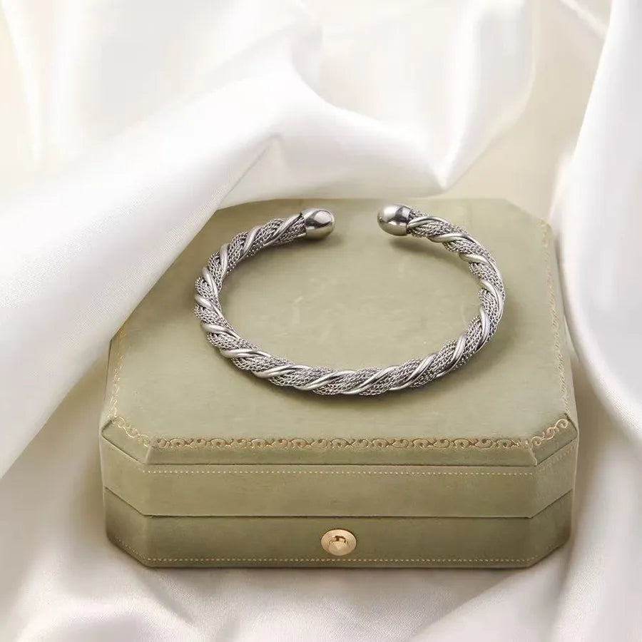 18K Gold Plated Twisted Stainless Steel Bracelet Average Size Silver 6
