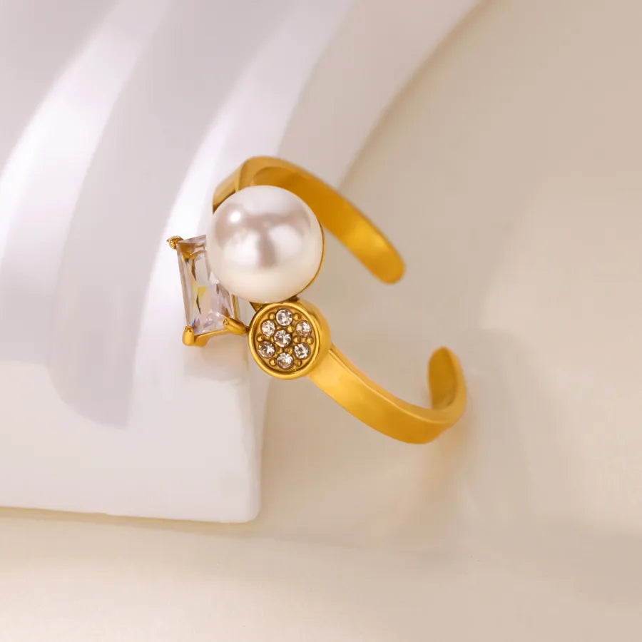Gold Stainless Steel Wave Ring with Pearl & Zircon