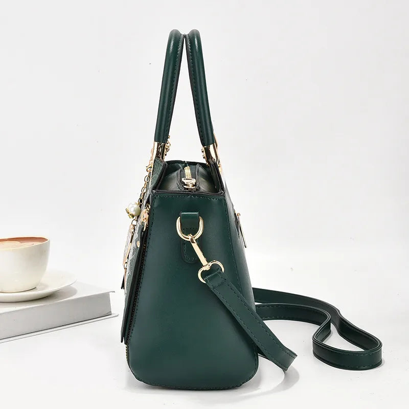 Stylish Croc-Pattern PU Shoulder Bag