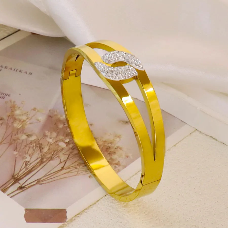 18K Gold Plated Zircon Hollow Stainless Steel Bracelet Average Size Gold 362