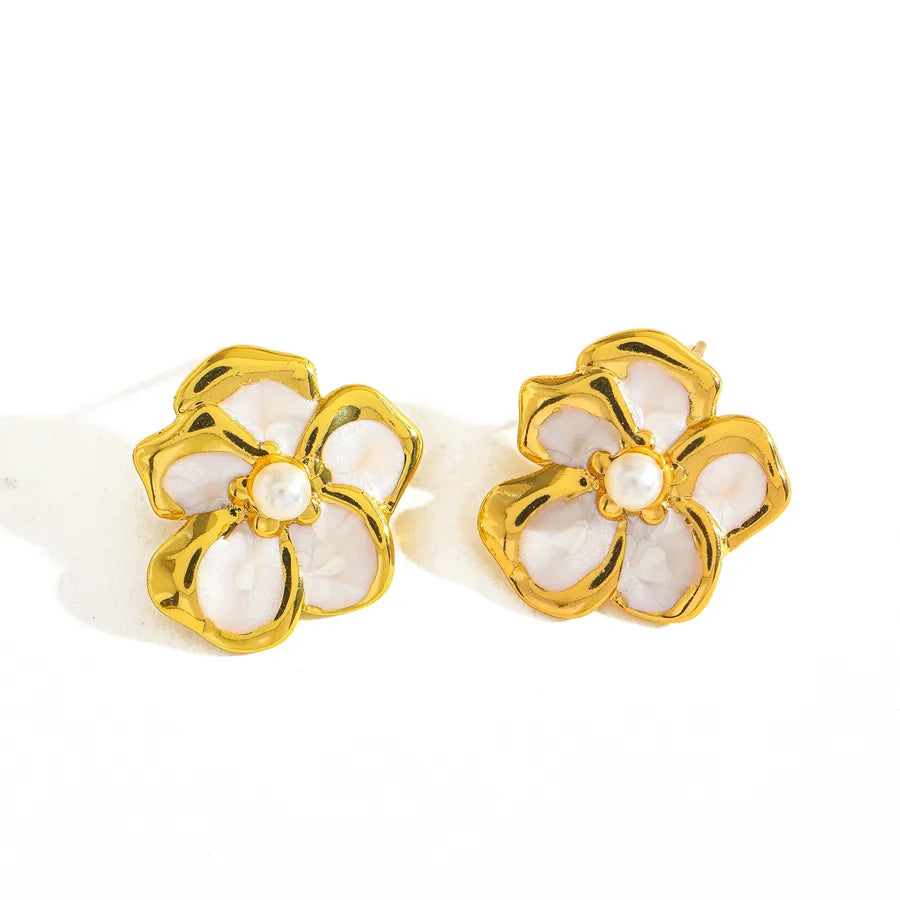 18K Gold Plated Pearl Flower Stud Earrings