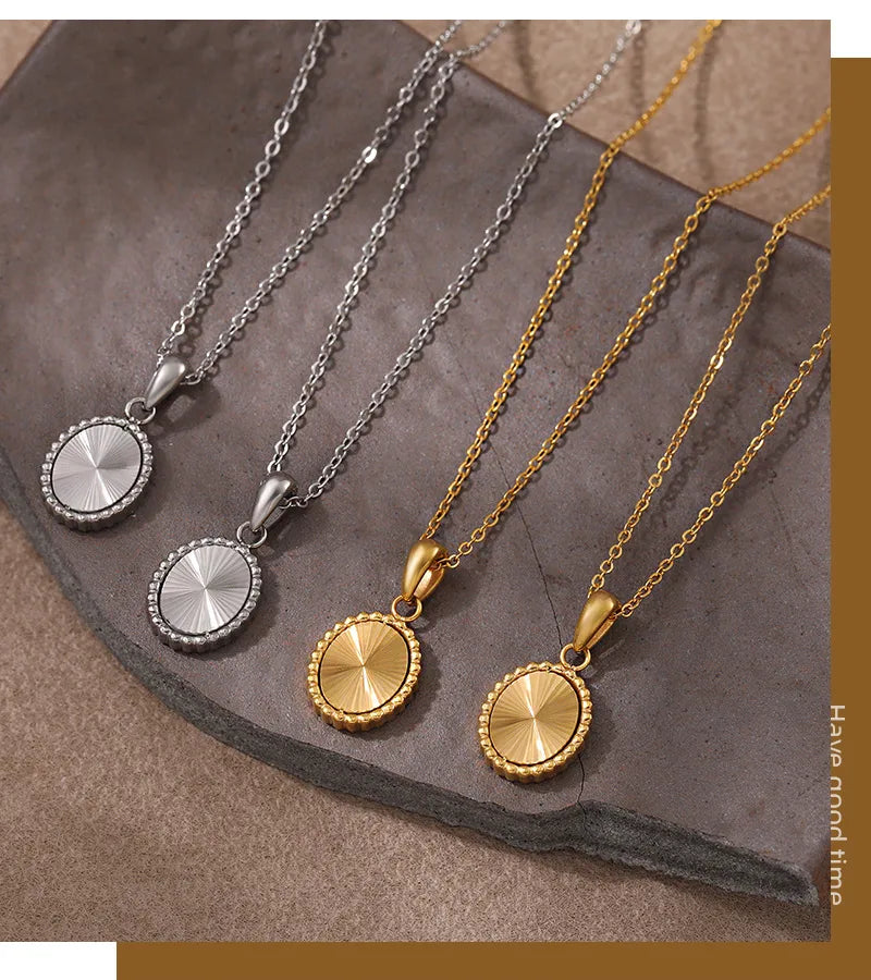 Gold Heart Oval Pendant Necklace – Stainless Steel