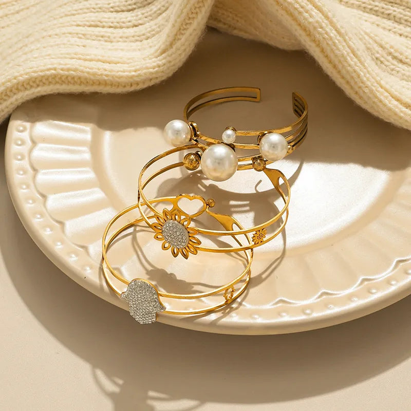 14K Gold Plated Palm & Pearl Flower Bracelet