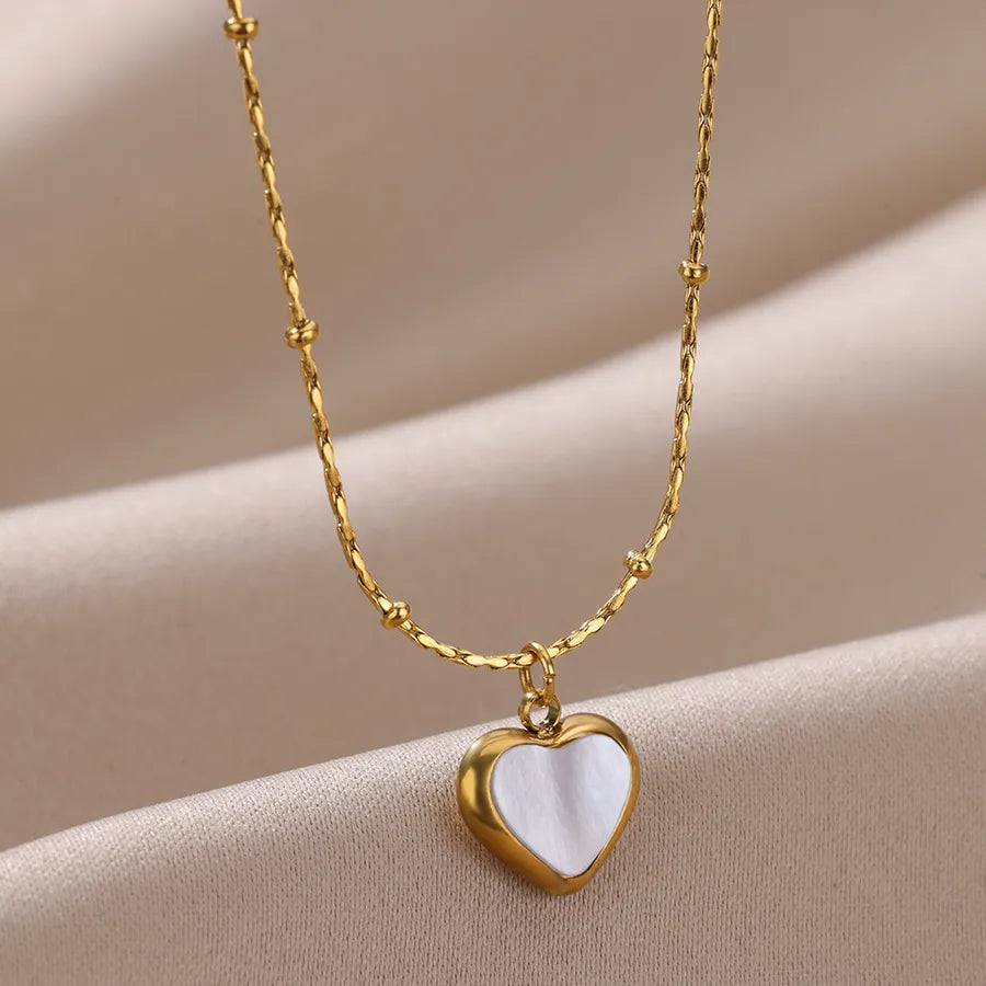 18K Gold PVD Geometric Heart Pendant Necklace