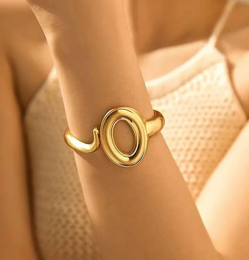 Minimalist 18K Gold Asymmetric Open Bangle