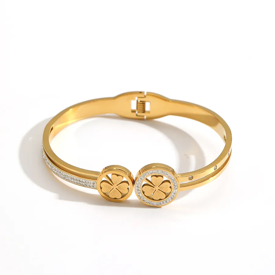 18K Gold Flower Bangle – PVD Coated Stainless Steel