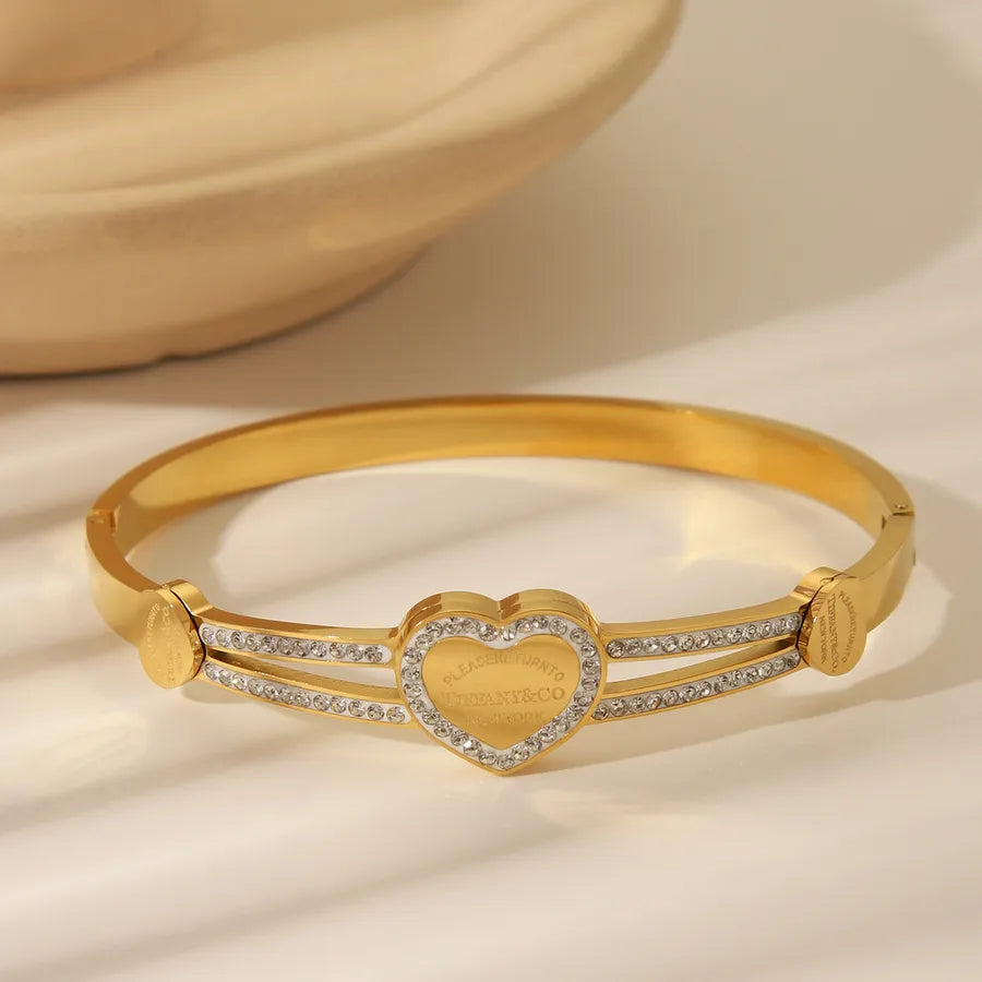 18K Gold Butterfly Bangle Bracelet W750