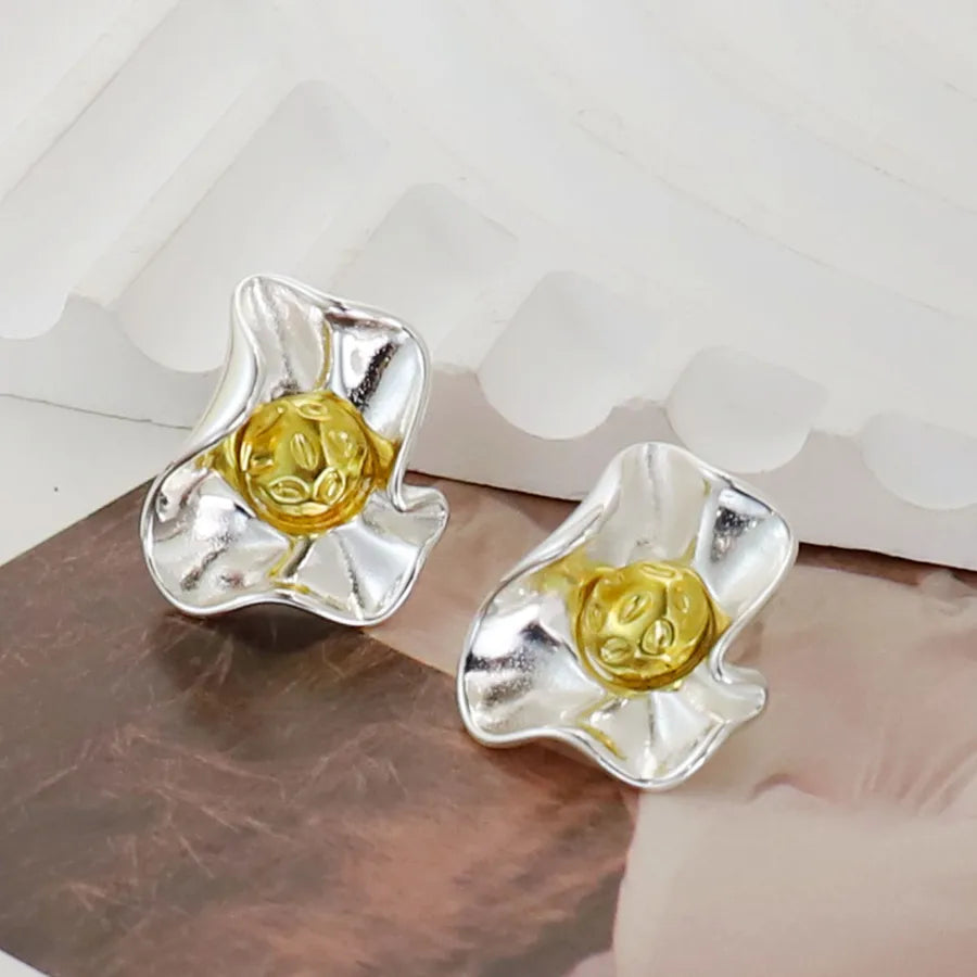 18K Gold Plated Butterfly & Flower Stud Earrings