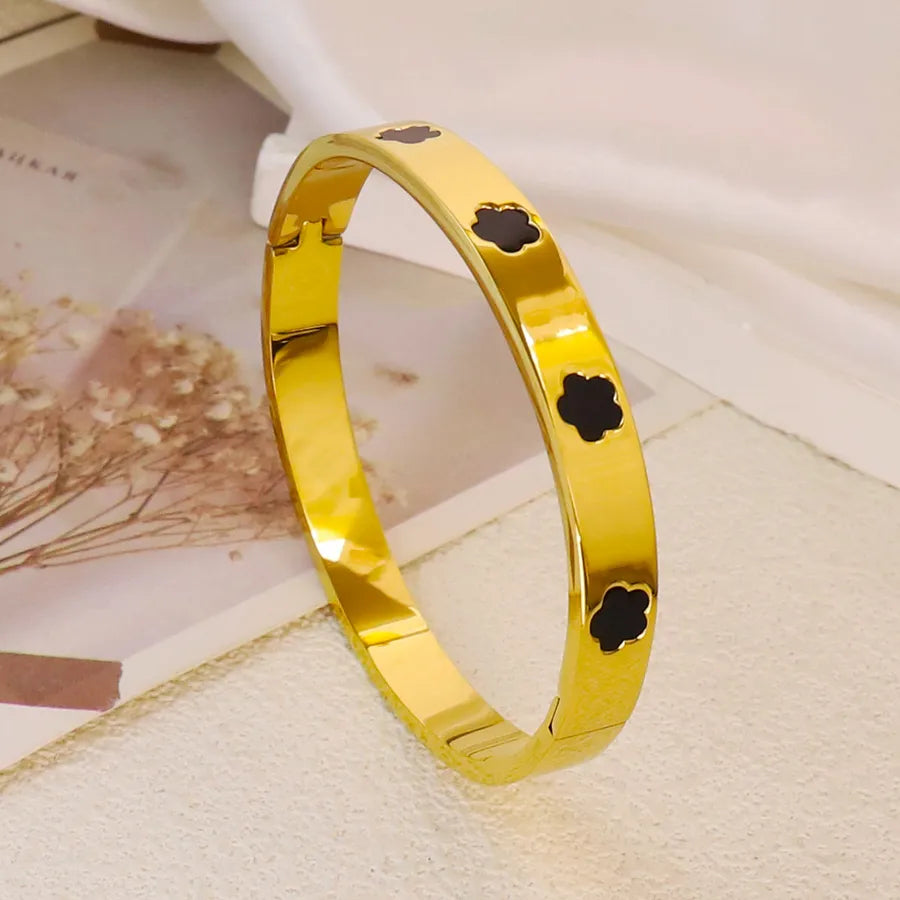 18K Gold Plated Zircon Hollow Stainless Steel Bracelet Average Size Gold Style 40