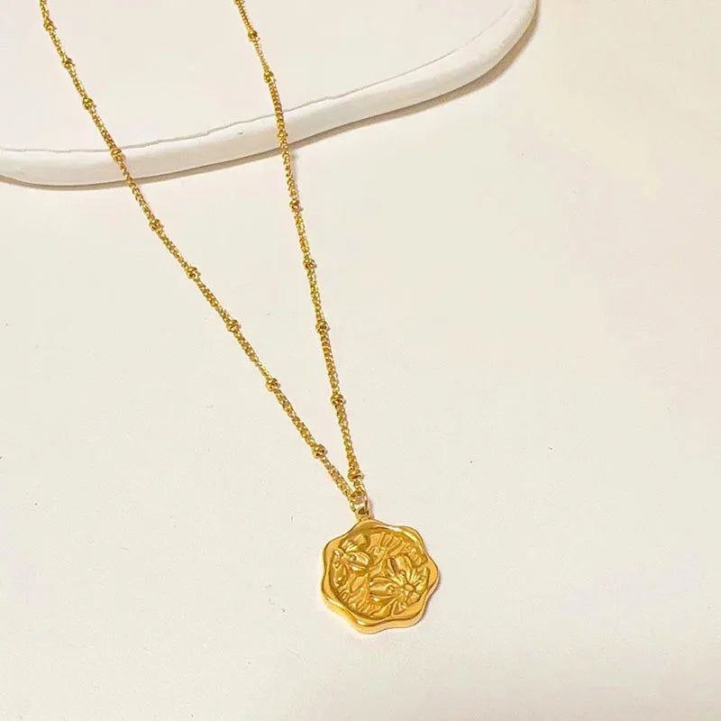 Bohemian Floral Titanium Steel Necklace XL62 Gold Peach Blossolid Mark