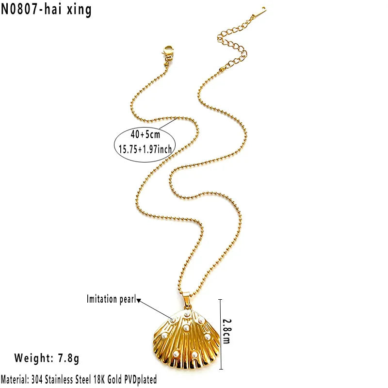 18K Gold Ocean Heart Flower Pendant Necklace Average Size Shell Necklace