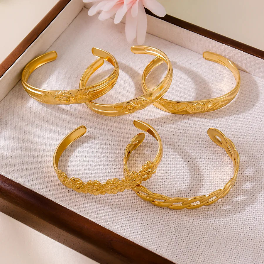 18K Gold Geometric Open Hand Bracelet
