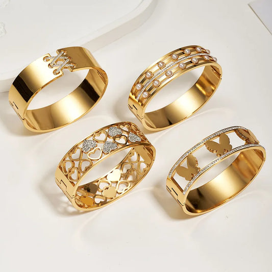 18K Gold Butterfly Heart Open Bangle Bracelet