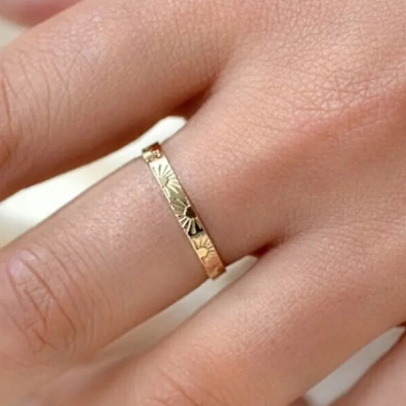 18K Gold Sunflower Titanium Steel Ring Gold No. 8 A1088