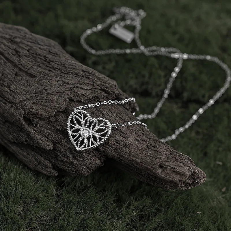 Hollow Heart Zircon Pendant Necklace