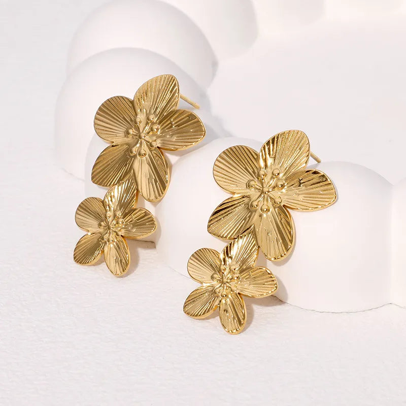Elegant Gold Five-Leaf Flower Drop Earrings