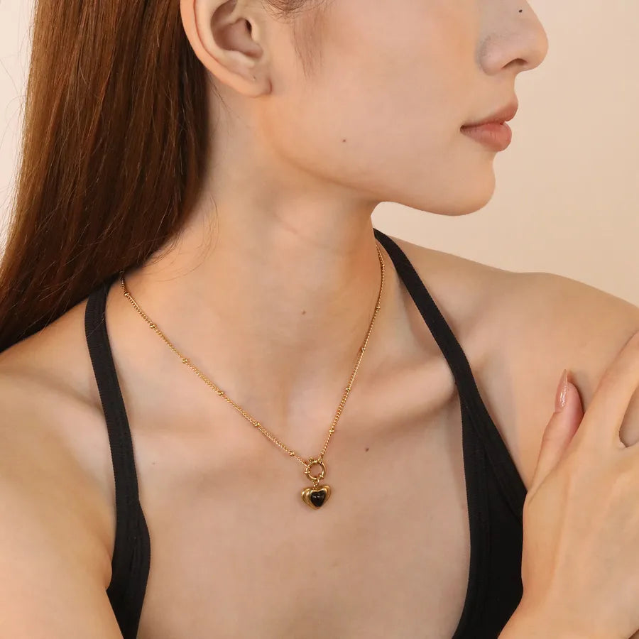 Black Agate Heart Pendant Necklace