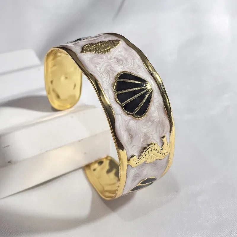 Gold Starfish & Shell Stainless Steel Bangle Black Shell