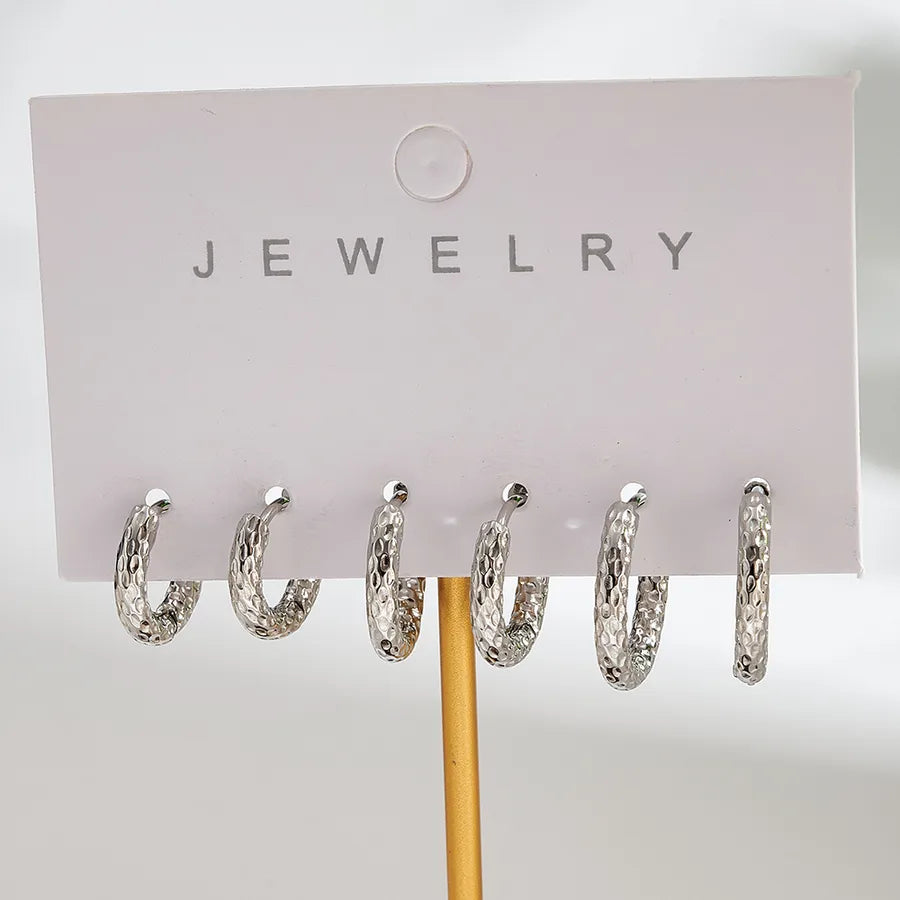 18K Gold Hammered Stainless Steel Hoop Earrings Needle Thickness: Approximately 0.95mm A 1 Set Package