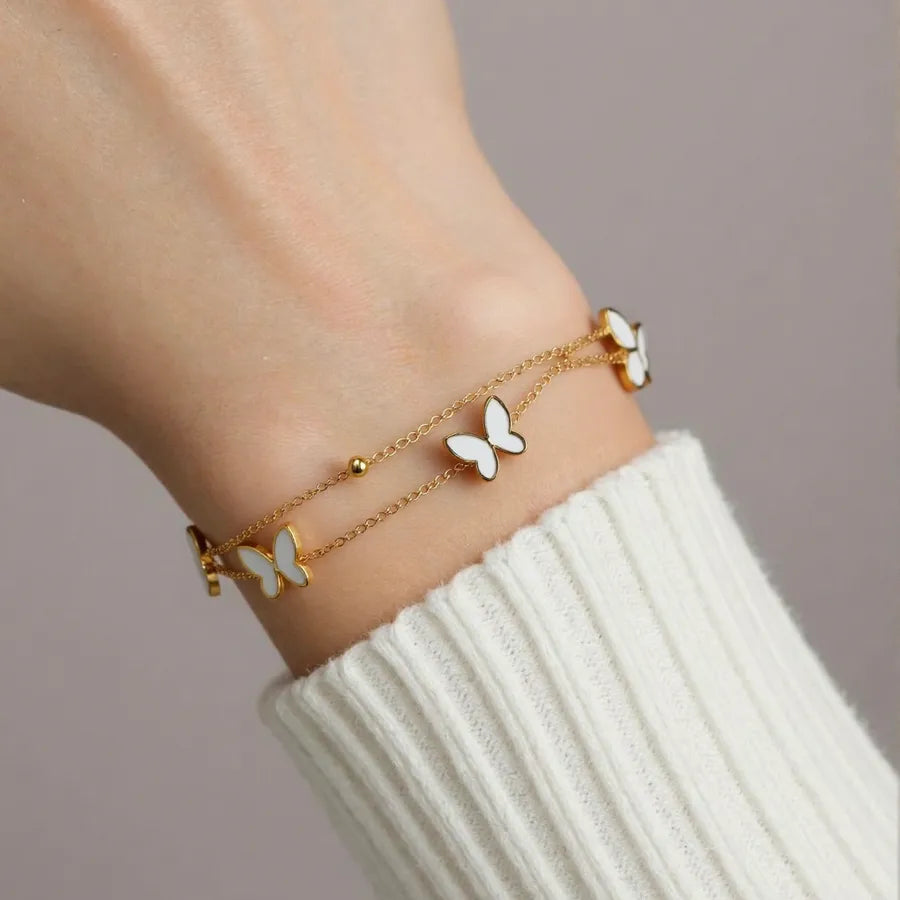 18K Gold Butterfly Pendant Necklace Gold gd