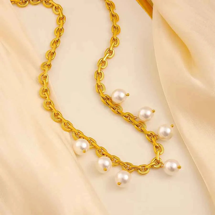 Gold Geometric Tassel Pearl Pendant Necklace