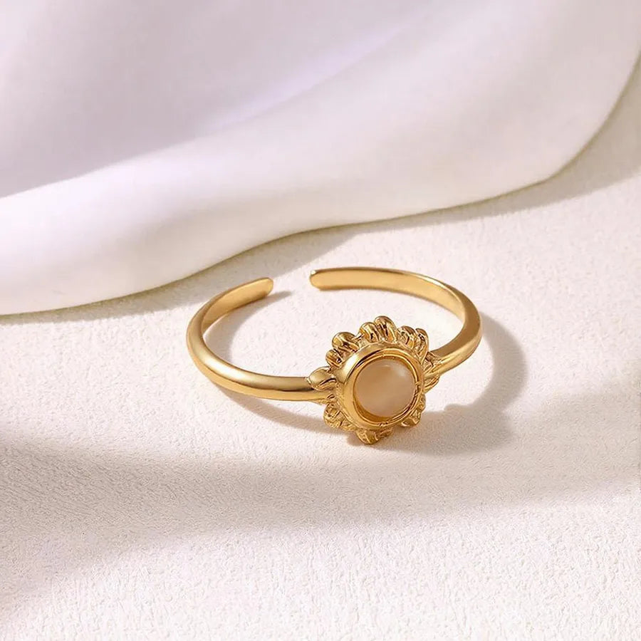 18K Gold Heart & Flower Stainless Steel Ring Average Size Gold MX117