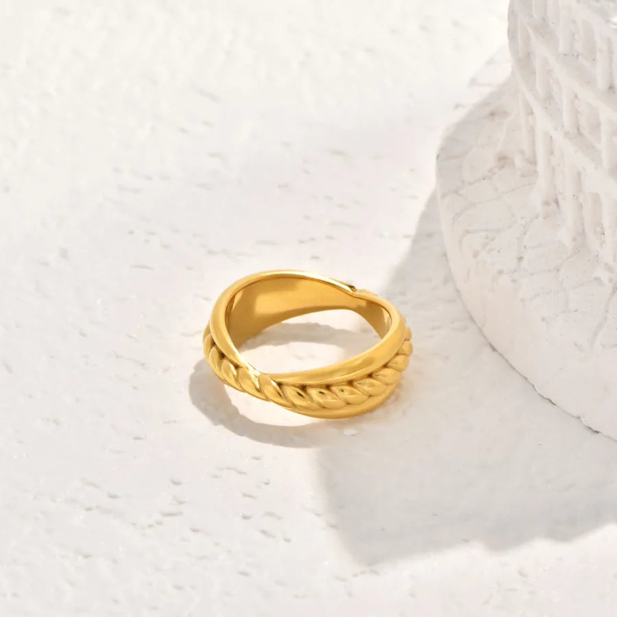 18K Gold Plated Hollow Chain Zircon Ring 5773101