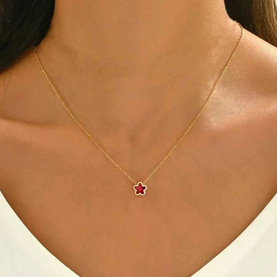 18K Gold Star Pendant Necklace for Women