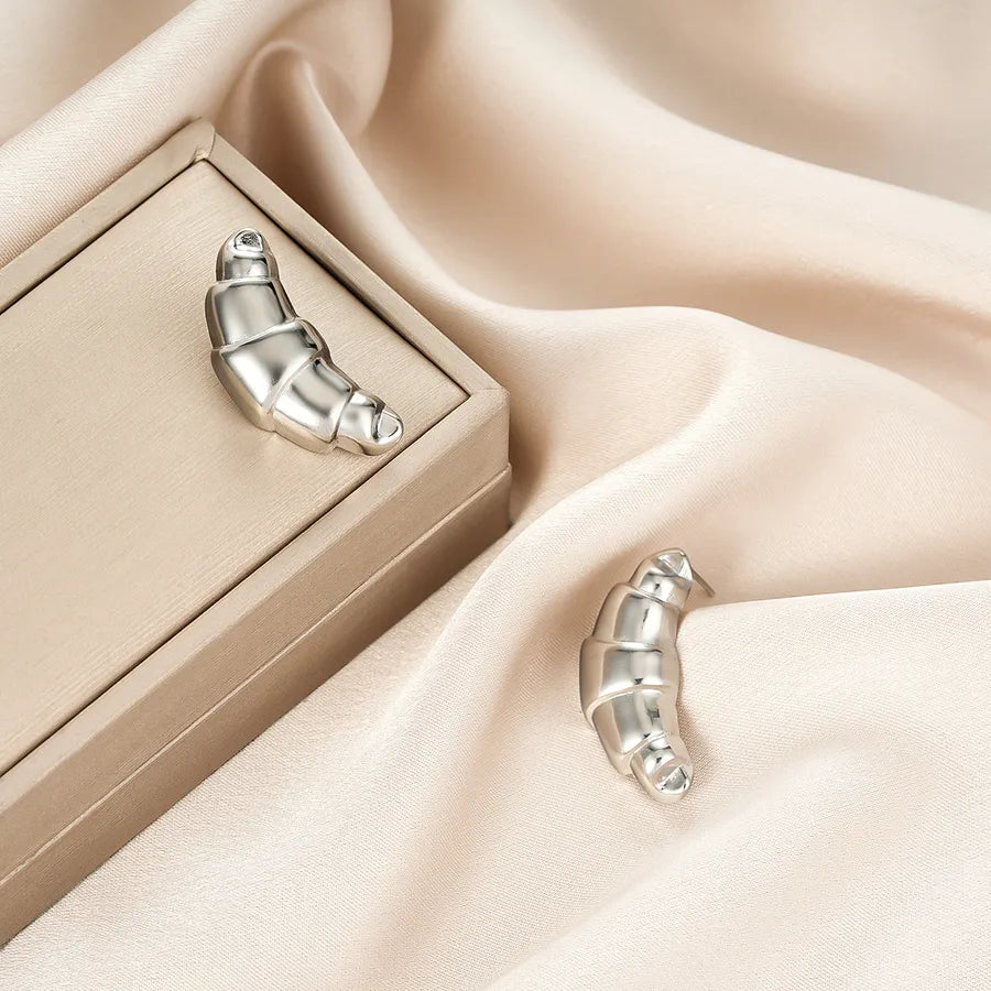 Irregular 18K Gold Plated Stainless Steel Earrings E1376-B (a Pair of Silver Ear Studs)