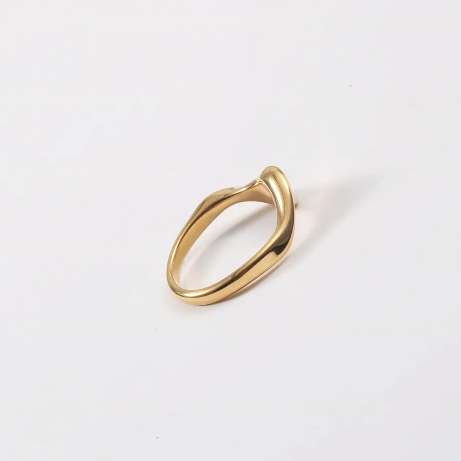 18K Gold Titanium Mobius Twist Ring