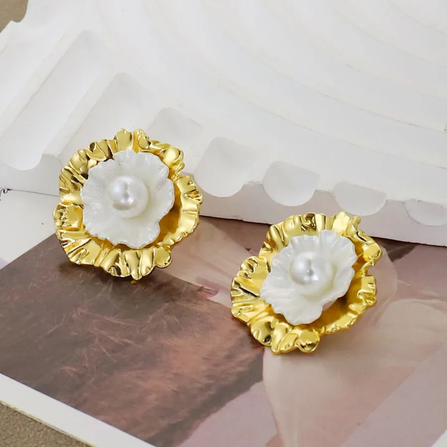 18K Gold Plated Butterfly & Flower Stud Earrings Average Size Gold Style 2