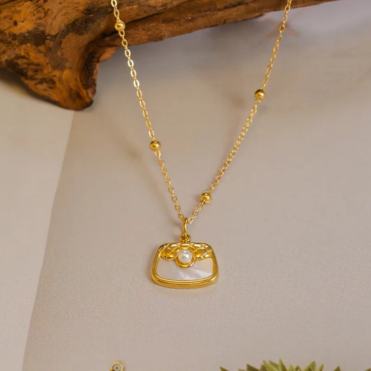 Freshwater Pearl Pendant Necklace for Women