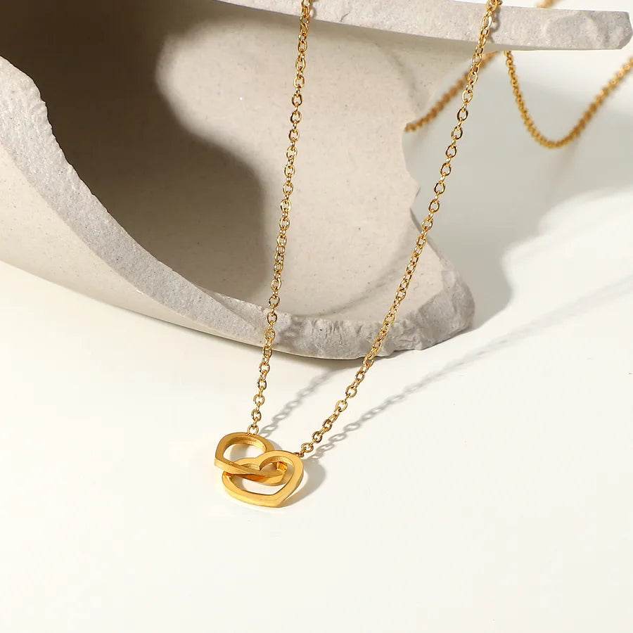18K Gold Double Heart Pendant Necklace