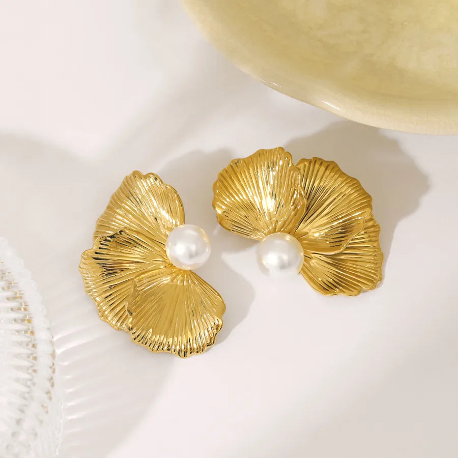 18K Gold Plated Pearl Petal Earrings