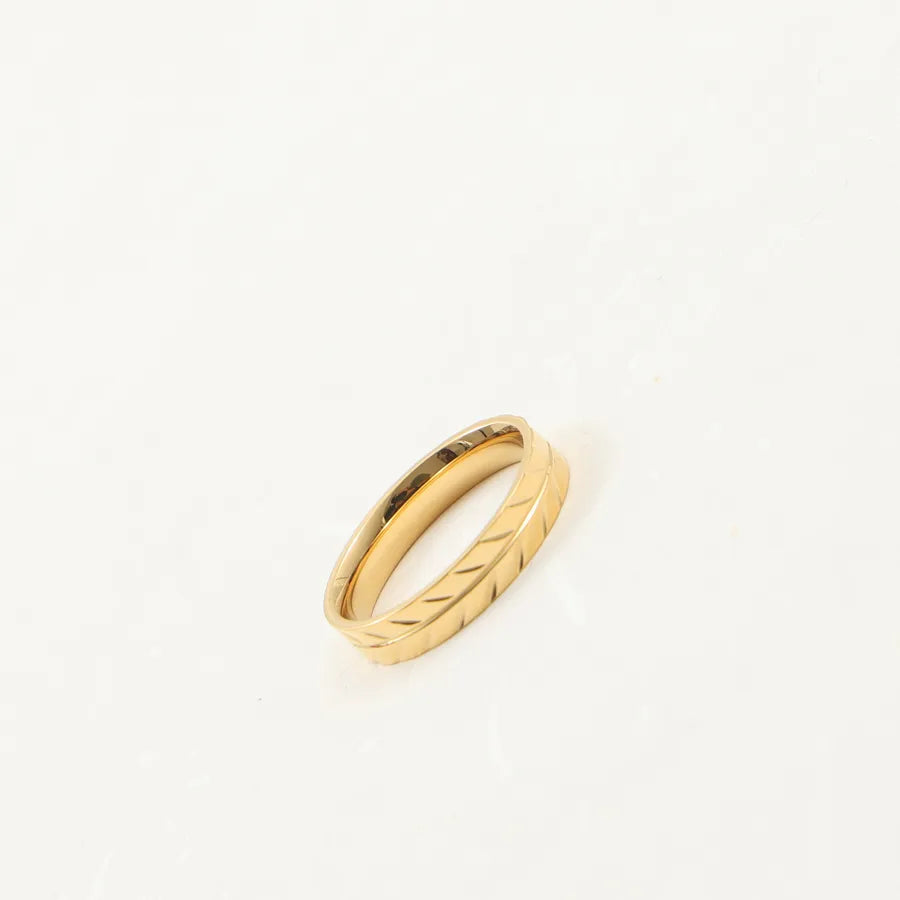 18K Gold Leaf Carved Titanium Steel Ring