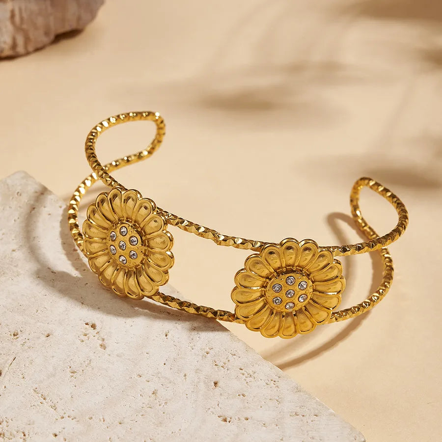 18K Gold Plated Sun & Line Stainless Steel Bangle