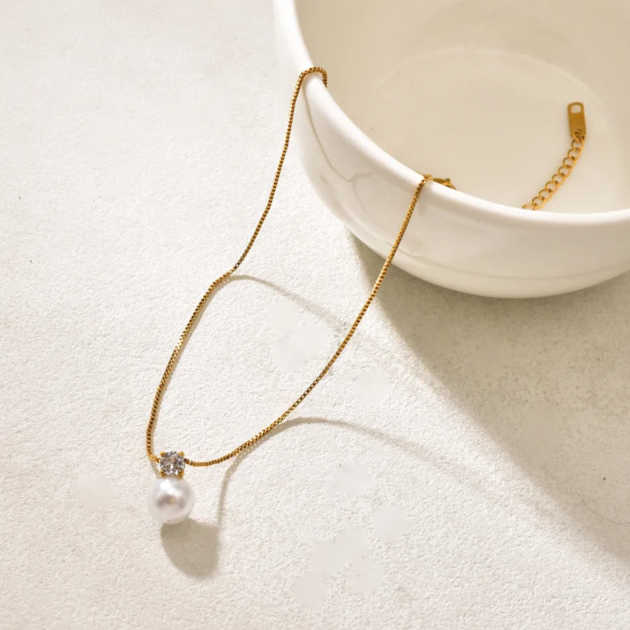 Gold Pearl Zircon Pendant Necklace for Women