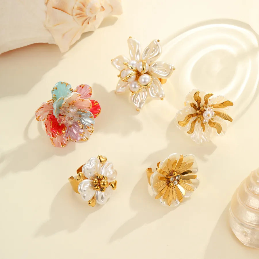 Colorful Flower Pearl Ring – Gold Stainless Steel