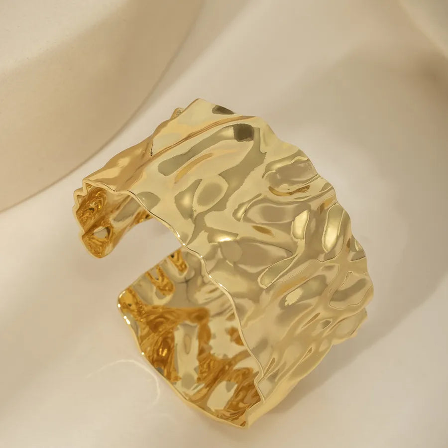 18K Gold Plated Stainless Steel Open Bangle Stainless Steel Electroplated 18k Real Gold Irregular Annular Wide Surface Open Bracelet Style 2